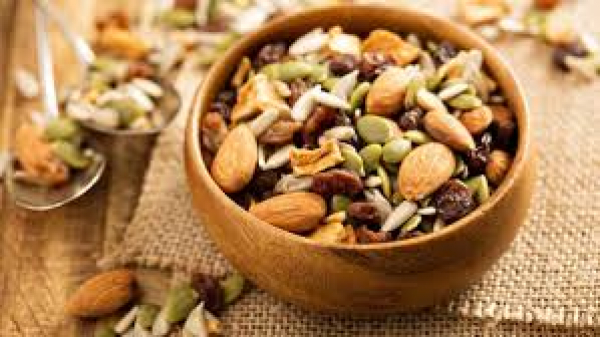 Use dry fruits to reduce fat