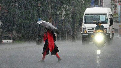Heavy rains expected in Kerala; Orange alert in six districts today