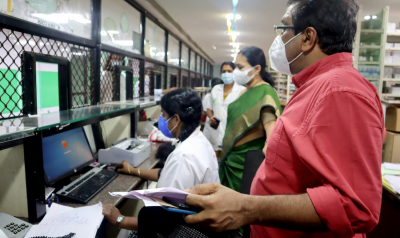 Minister Veena George pays another surprise visit to the Medical College at night