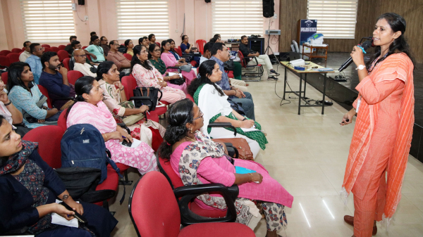 പോളിം​ഗ് ഓപീസർമാർക്കുള്ള ആദ്യഘട്ട പരിശീലനം തുടങ്ങി