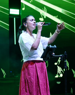 The country and the city came together, singing and dancing in joy.