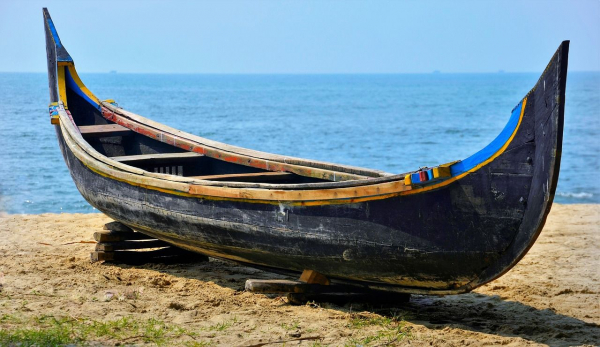 Fake fishing ban on traditional boats during trolling ban - False: Minister Saji Cherian