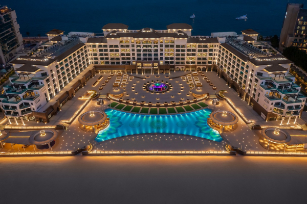 Taj Exotica Resort and Spa, The Palm Dubai opens