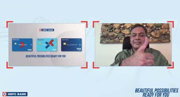 HDFC Bank has issued a record high of over 4 lakh cards since the blockade